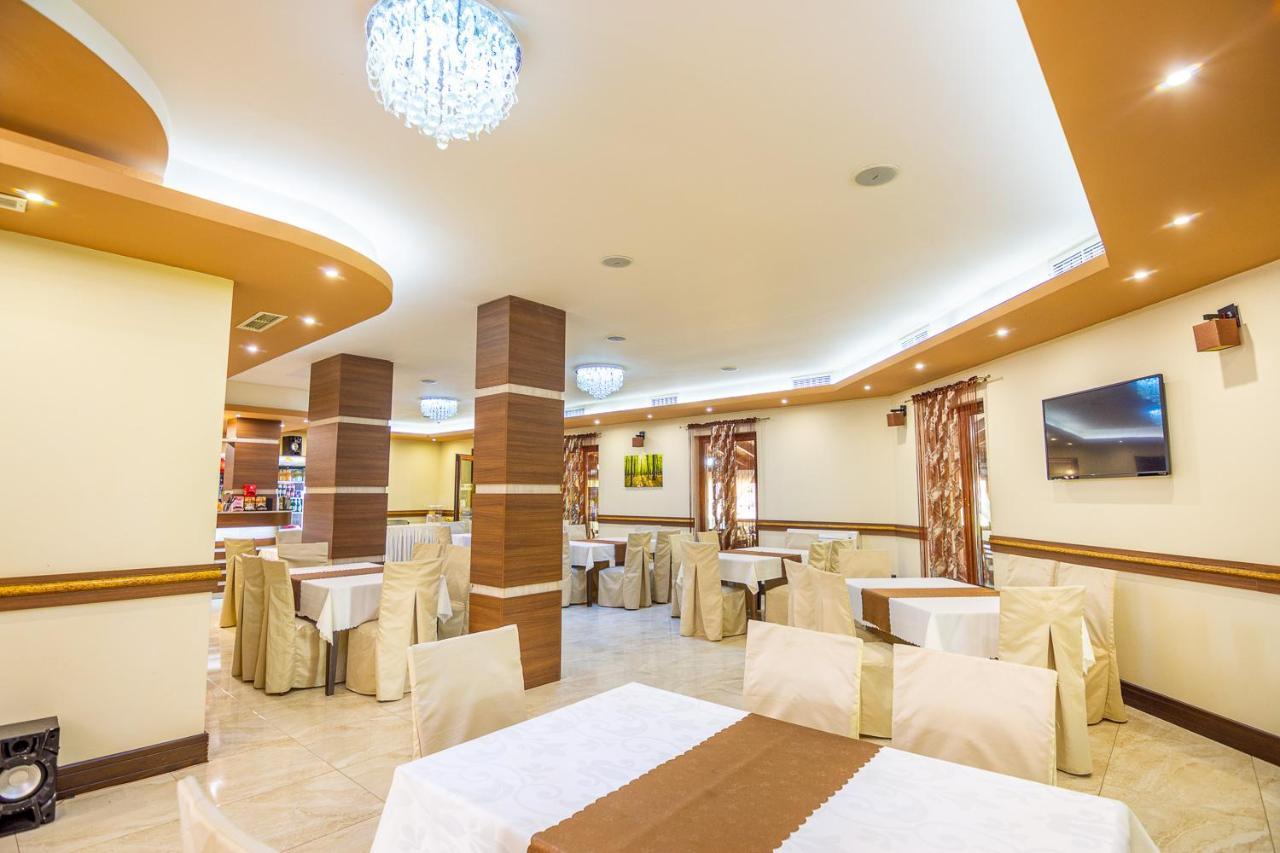 Eco Hotel Momata Kolarovo Luaran gambar