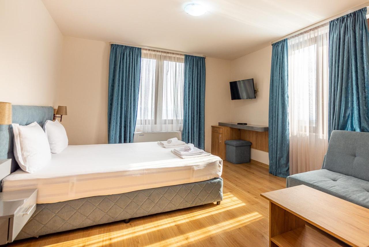 Eco Hotel Momata Kolarovo Luaran gambar