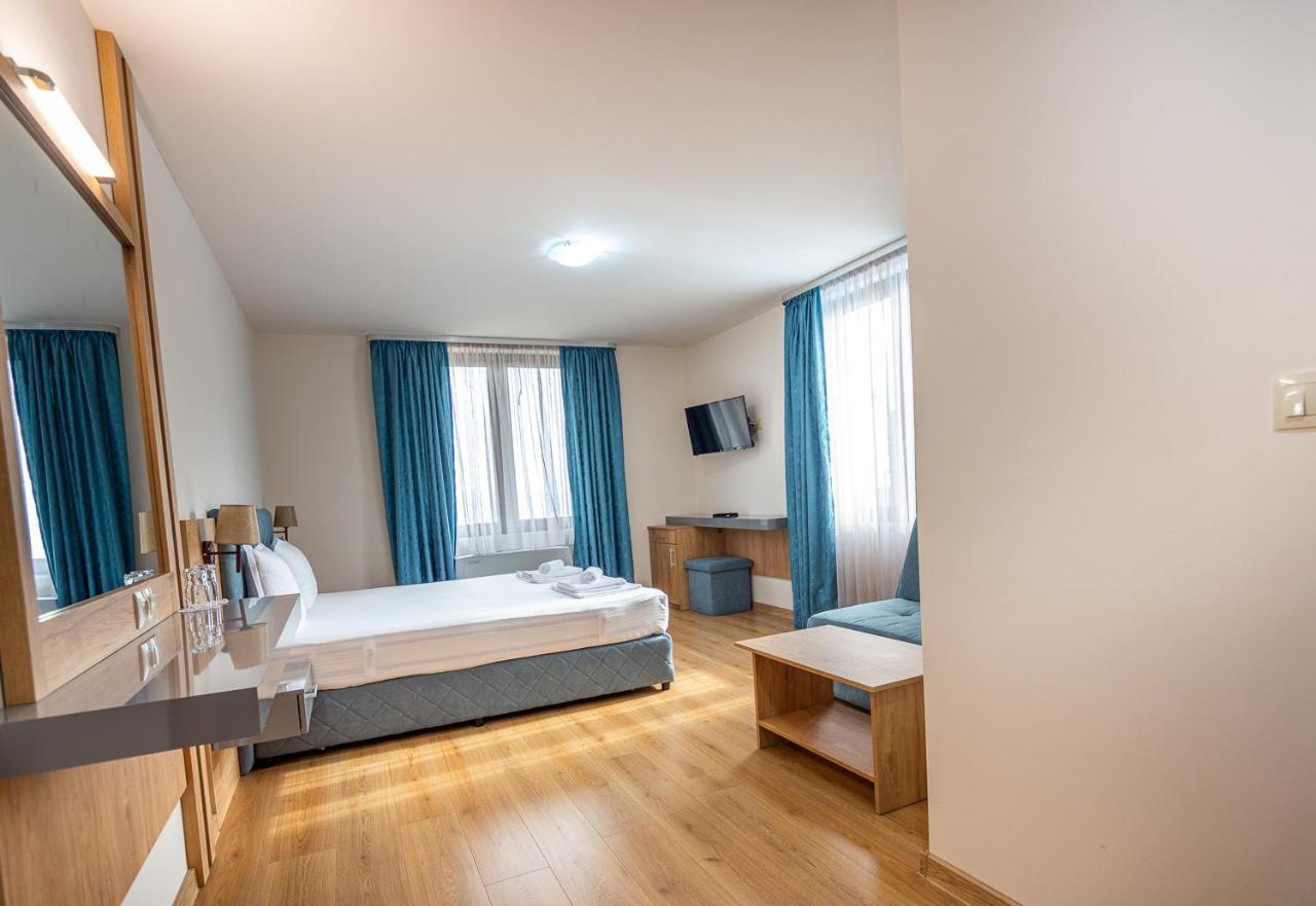 Eco Hotel Momata Kolarovo Luaran gambar