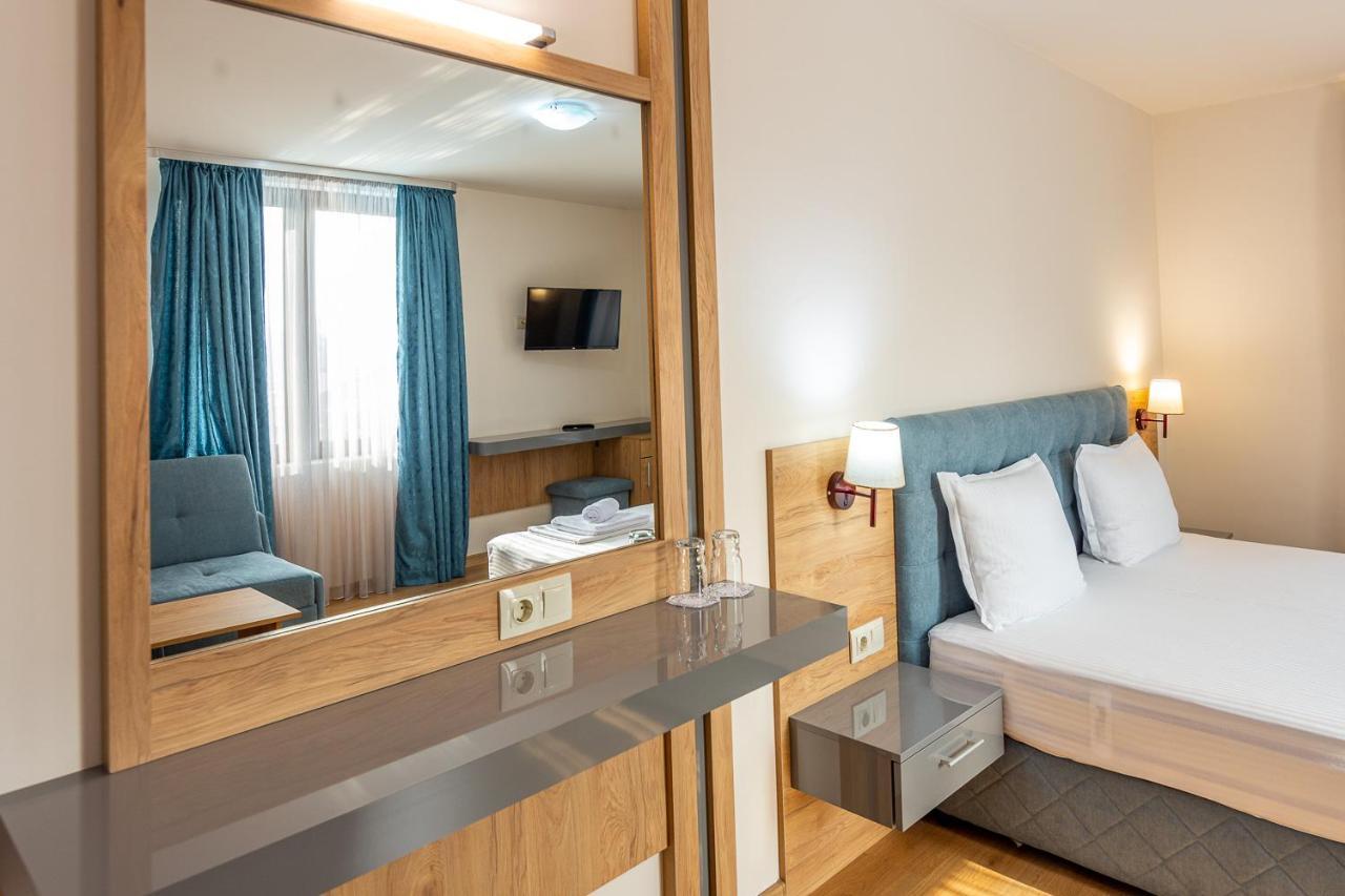 Eco Hotel Momata Kolarovo Luaran gambar
