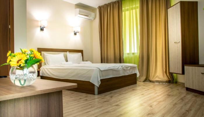 Eco Hotel Momata Kolarovo Luaran gambar